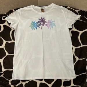 Women Pink white crew neck with the letting Pink on the front.